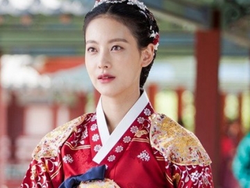 Oh Yeon Seo Tampil Menakjubkan Dengan Busana Tradisional di Teaser 'My Sassy Girl'