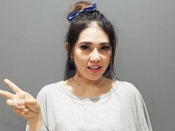 Sering Dibandingkan dengan Ayu Ting Ting, Via Vallen Beri Reaksi Mengejutkan