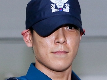 FOTO : Lensa Dispatch Saat T.O.P Big Bang Dikeluarkan dari Militer