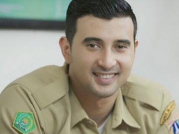 FOTO : Ali Syakieb Jadi PNS di Kantor KUA, Fans Wanita Jadi Ingin Cepat Nikah