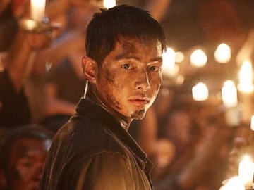 Daebak, 'The Battleship Island' Song Joong Ki Sukses Sedot Perhatian Dunia