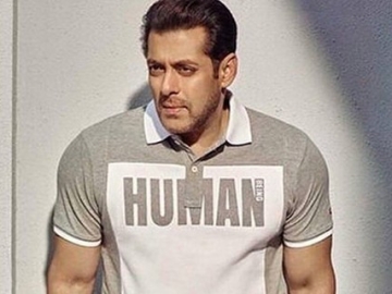 Fans Nekat Kepergok Menyelinap ke Apartemen Salman Khan