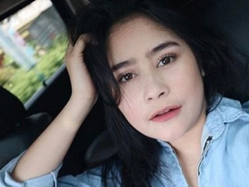 Pose Sensual, Prilly Latuconsina Dikritik Netizen