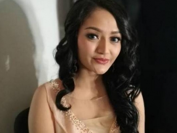 Siti Badriah Lakukan Filler Bibir, Netizen: Aneh