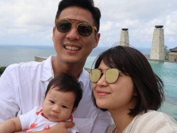 FOTO : Gemas Maksimal, Putri Titian Ajak Baby Iori Liburan Pertama di Bali