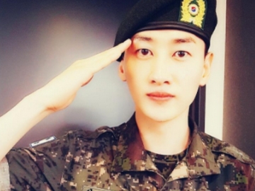 Terharu Dengan Sambutan Hangat Fans, Eunhyuk SuJu Unggah Postingan Penuh Cinta