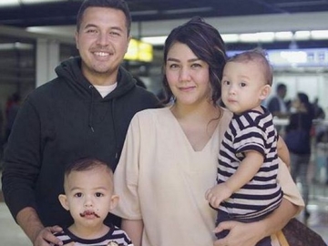 FOTO : Boyong Anak dan Suami, Sissy Priscillia Liburan Seru Keliling Eropa