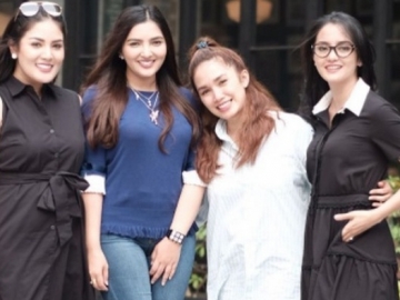 FOTO : Reuni Hot Mom Seleb Indo, Lepas Kesedihan Hingga Rumpi Cantik