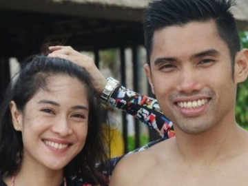 FOTO : Hangatnya Momen Kebersamaan Dian Sastro dan Keluarga di Bali