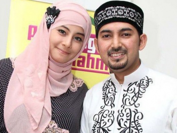 Ustadz Al Habsyi Pamer Istri Kedua di Depan Publik, Ini Komentar Putri Aisyah