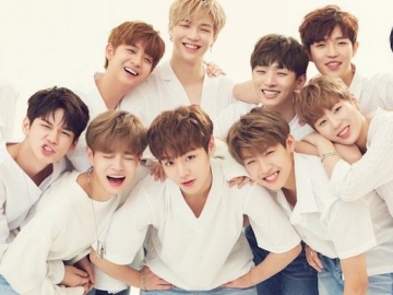 Bikin Keributan di Studio 'Weekly Idol', Sasaeng Fans Wanna One Paksa Polisi Turun Tangan