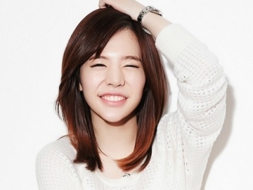 Cantik Dengan Rambut Baru Jelang Comeback, Sunny SNSD Tambah Gemuk? 