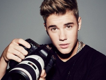 Justin Bieber Tabrak Wartawan dengan Truk Besar, Begini Kronologinya