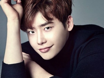 Masih Ada Tanggungan Pekerjaan, Agensi Bantah Lee Jong Suk Wamil Agustus