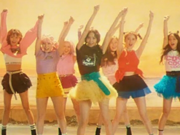 SNSD Tampil Ceria dan Energik di Teaser MV 'Holiday'