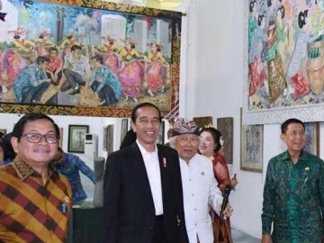 Berkunjung ke Museum Nyoman Gunarsa, Jokowi Dibuat Kaget Ada Lukisannya Minum Jamu