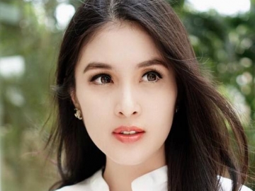 FOTO : Ultah Pertama Bareng Suami, Sandra Dewi Dapat Kecupan Mesra dari Harvey Moeis