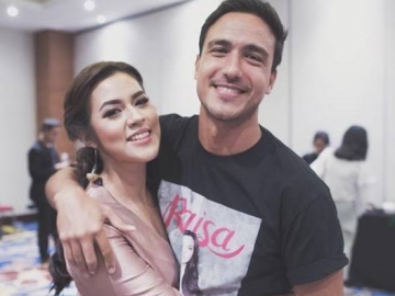 FOTO : Sebulan Sebelum Nikahi Raisa, Hamish Daud Pilih 'Kabur' ke Papua