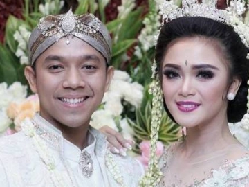 FOTO : Cantik Dengan Gaun Bertabur Kristal, Begini Mewahnya Pernikahan Sheza Idris & Surya Ibrahim