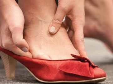 Jangan Keburu Nyesel Beli Sepatu Tapi Kekecilan, Lakukan 5 Trik Ini Supaya Pas di Kakimu