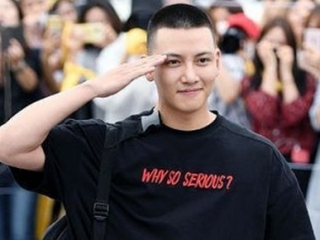 Walau Plontos, Ji Chang Wook Masih Tampan di Foto Pelatihan Militer Ini