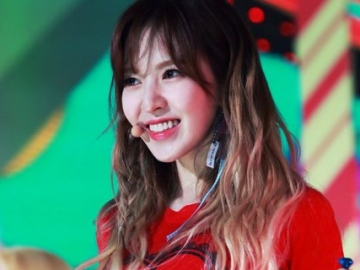 Wendy Red Velvet Akui Telinganya Bermasalah Usai Konser 'Red Room'