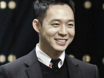 Rayakan Kepulangan Yoochun JYJ dari Wamil, Fans Pasang Iklan di Badan Bis