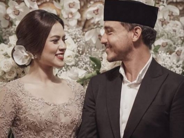 FOTO : Siap-Siap Baper, Raisa & Hamish Daud Jalani Ngeyeuk Seureuh Jelang Nikah