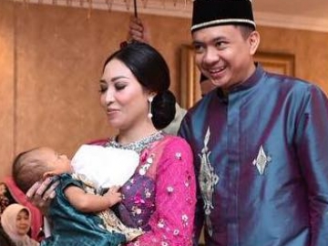 'Ngaret' di Acara Potong Rambut Anak Bungsu, Ayu Dewi Tagih Kado Ini dari Raffi-Gigi