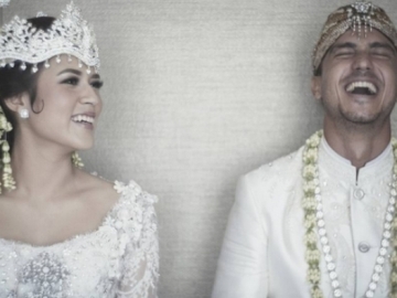 Usai Lakukan Ini, Raisa & Hamish Daud Pamer Wajah Lelah