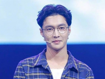 Kepergok Syuting MV di Korea, EXO-L Dukung Comeback Solo Lay