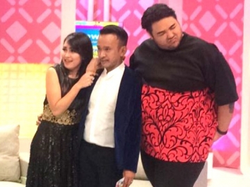 Pose Bareng Igun dan Ayu Ting Ting, Ruben Onsu Dituding Jadi Pengganggu