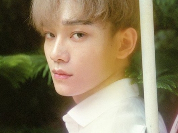 Dari Ganteng Hingga Ekspresi Lucu, Chen EXO Rayakan Ultah Bareng Fans Lewat Foto-Foto Ini