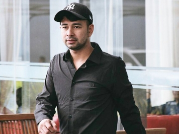 'Langgar' Peraturan Joko Anwar Terkait Film 'Pengabdi Setan', Raffi Ahmad Diprotes Netter