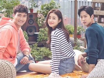 Siwon Janji Beri Pelukan Gratis Jika Rating 'Revolution of Love' Capai 10 Persen