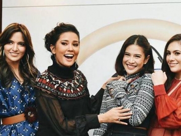 Potret Cantik Dian Sastro hingga Wulan Guritno Jadi Host di Acara Fashion Kelas Atas