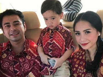 Posting Foto Rafathar Berendam, Netter Kritik Kamar Mandi Raffi-Nagita Kotor