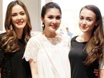 FOTO: Rame Abis! Launching Bisnis Tas Sandra Dewi Dihadiri Sederet Artis