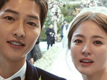 Baper Tingkat Tinggi, Ini Foto Pernikahan Song Hye Kyo & Song Joong Ki