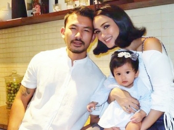 Umur 4 Bulan, Salma, Anak Rio Dewanto Makin Imut Saat Pakai Bandana