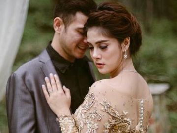 FOTO: Romantis dan Kecenya Pre-wedding Rifky Balweel-Biby Alraen, Pakai Gaun di Hutan