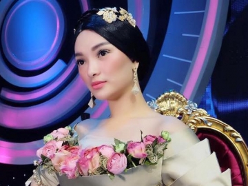 Beredar Foto Mata Kiri Zaskia Gotik Diperban, Ternyata Ini Penyebabnya