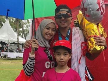 Laudya Cynthia Bella-Engku Emran Akrab dengan Mantan Istri, Netter: Adem