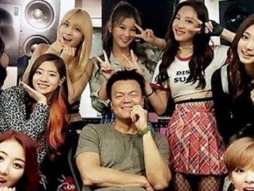 Twice Posting Ini di IG, Sebut Park Jin Young 'Ayah'?