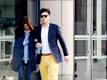 Jun Ji Hyun Kepergok Kencan Bareng Suami di Mall, Netter Salah Fokus ke Hal Ini