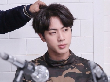 Jin BTS Ungkap Asal Mula Julukan 'Worldwide Handsome' yang Melekat pada Dirinya