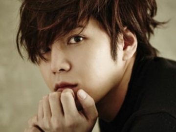 Vakum Akting 2 Tahun, Jang Geun Suk Comeback di Serial 'Peacock King'?