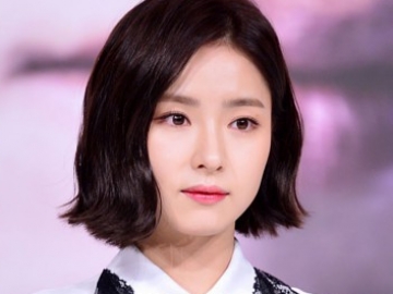 Sudah Lama Putus, Shin Se Kyung Tetap Beri Penghormatan Terakhir ke Mendiang Jonghyun SHINee