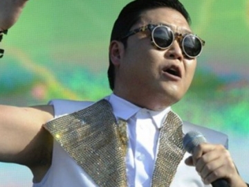 Konser Akhir Tahun Psy Digelar Sampai Subuh, Fans Malah Girang