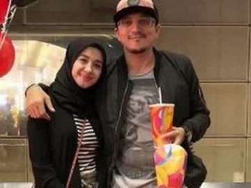 Laudya Cynthia Bella & Engku Emran Kencan Ganda, Netter : Couple Idaman Sepanjang Masa